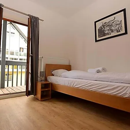 G&g Boardinghouse